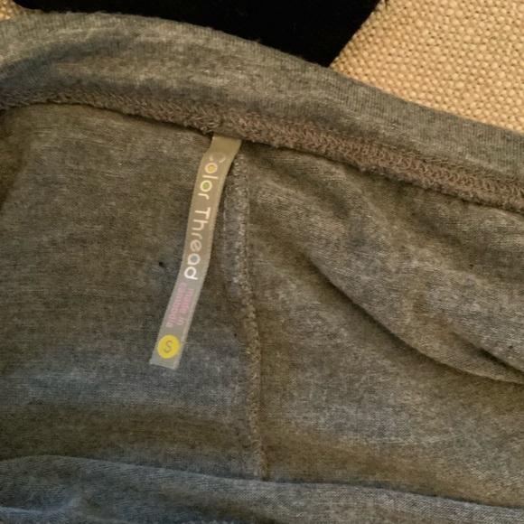 Color Thread gray skirt - Picture 3 of 3